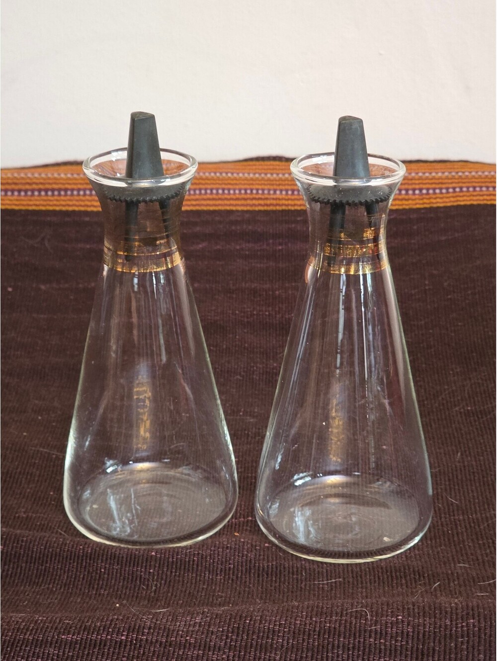 Vintage Mid-Century Modern Pyrex Oil and Vinegar Cruets Set with Stopper Lids